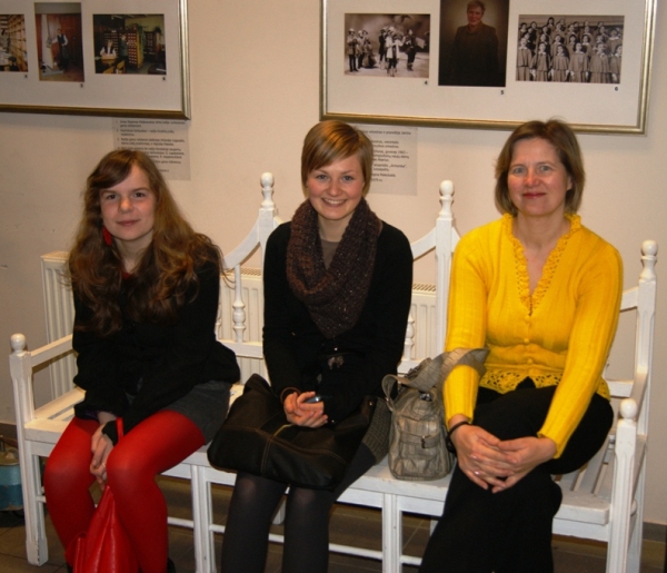 Viešnagėje dalyvavo (iš kairės): Dalė Miknevičiūtė ir Ida Janušauskienė, jas lydėjo Aiva Janušauskienė