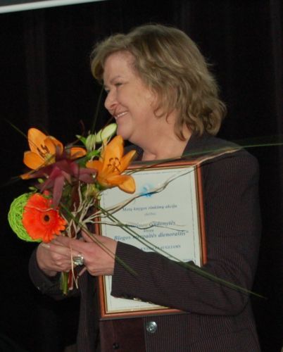 Kristina Gudonytė apdovanota už Metų knygą. Nuotr. R. Kišūnaitės